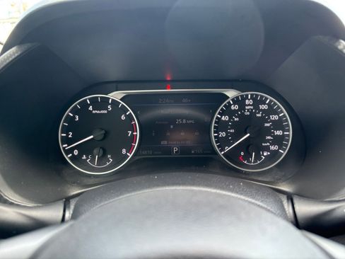 Used 2025 Nissan Sentra SV image 38