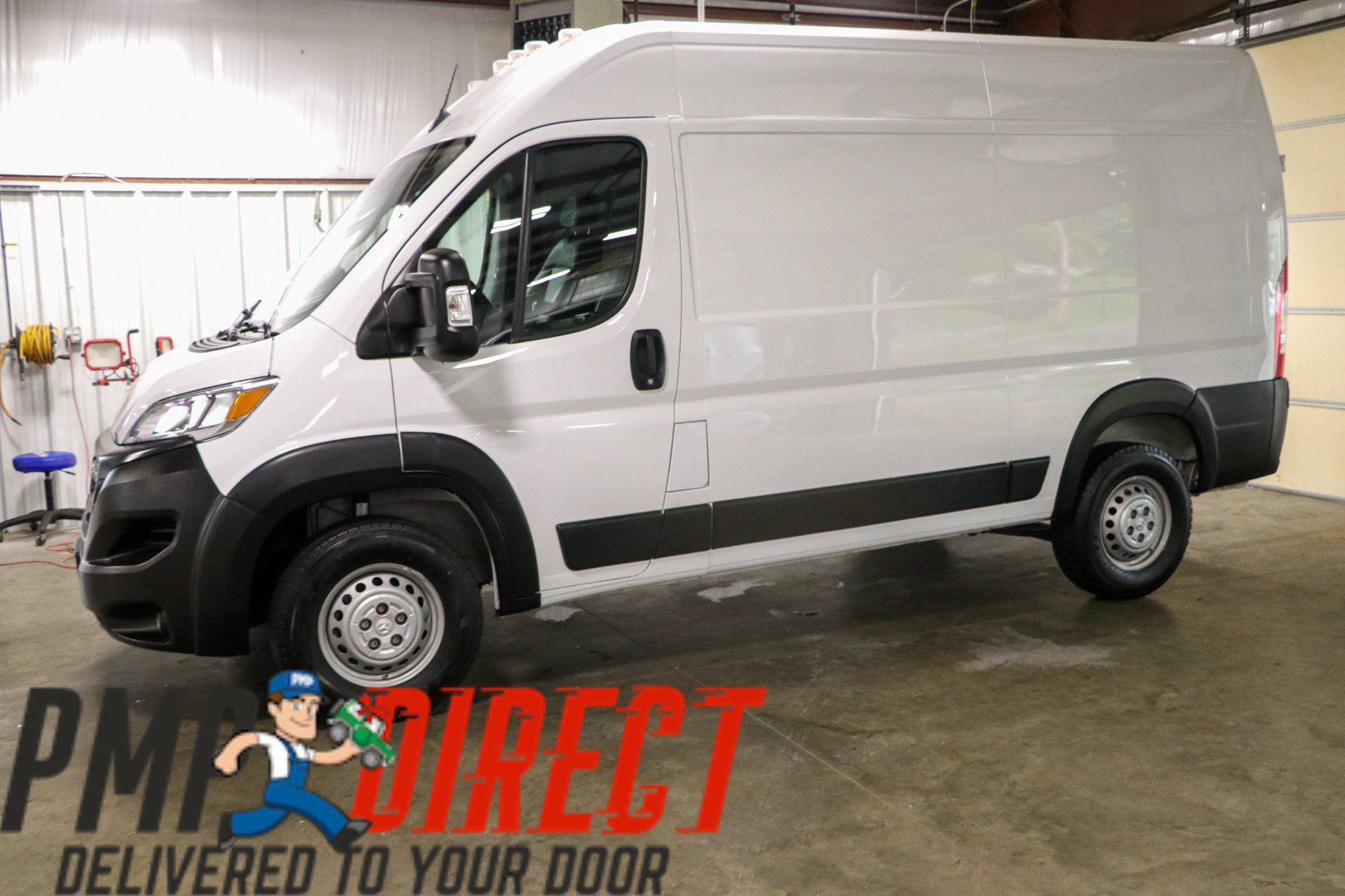 Used 2024 RAM ProMaster 2500 w/ Convenience Group FWD image 9