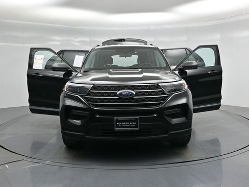 Certified 2022 Ford Explorer XLT image 34