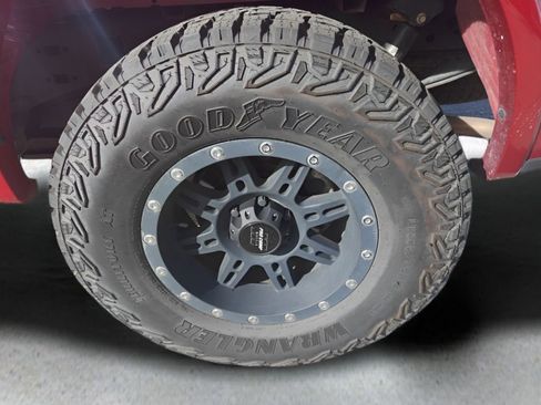 Used 2019 Ford F150 Platinum w/ Equipment Group 701A Luxury image 38