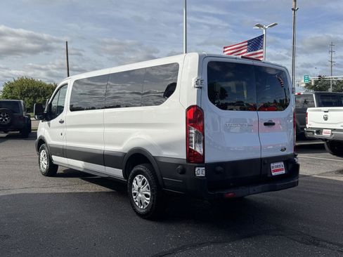 Used 2016 Ford Transit 350 XLT RWD image 5