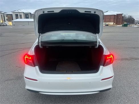 Certified 2025 Honda Civic Sport Touring image 28