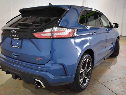 Used 2021 Ford Edge ST w/ Equipment Group 401A image 9