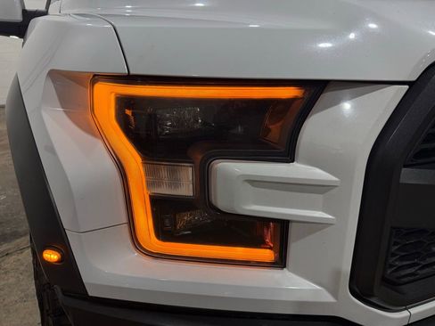 Used 2018 Ford F150 Raptor w/ Equipment Group 802A Luxury image 9