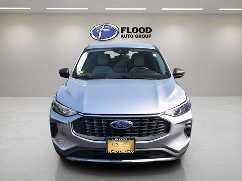 Used 2023 Ford Escape Active AWD/4WD image 2