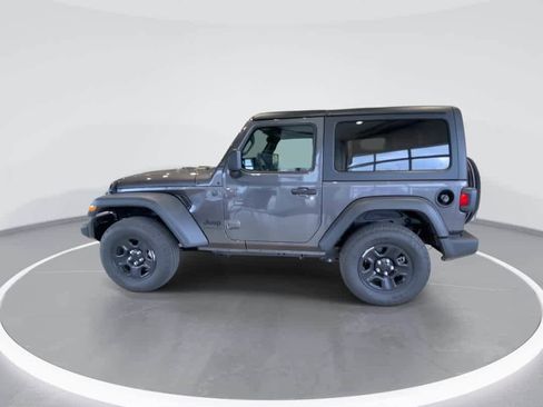 Used 2025 Jeep Wrangler Sport image 5