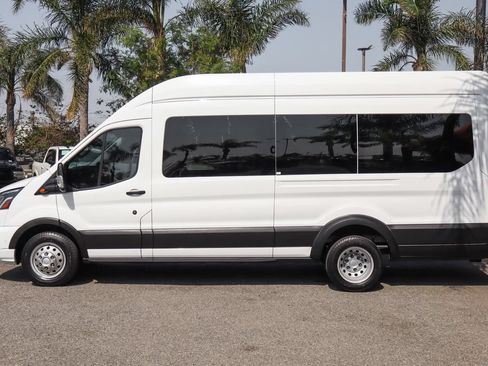 Used 2023 Ford Transit 350 XLT RWD image 5