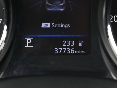 Used 2021 Nissan Rogue Sport S image 24