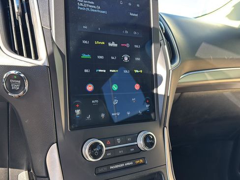 Used 2022 Ford Edge SEL w/ Convenience Package image 22