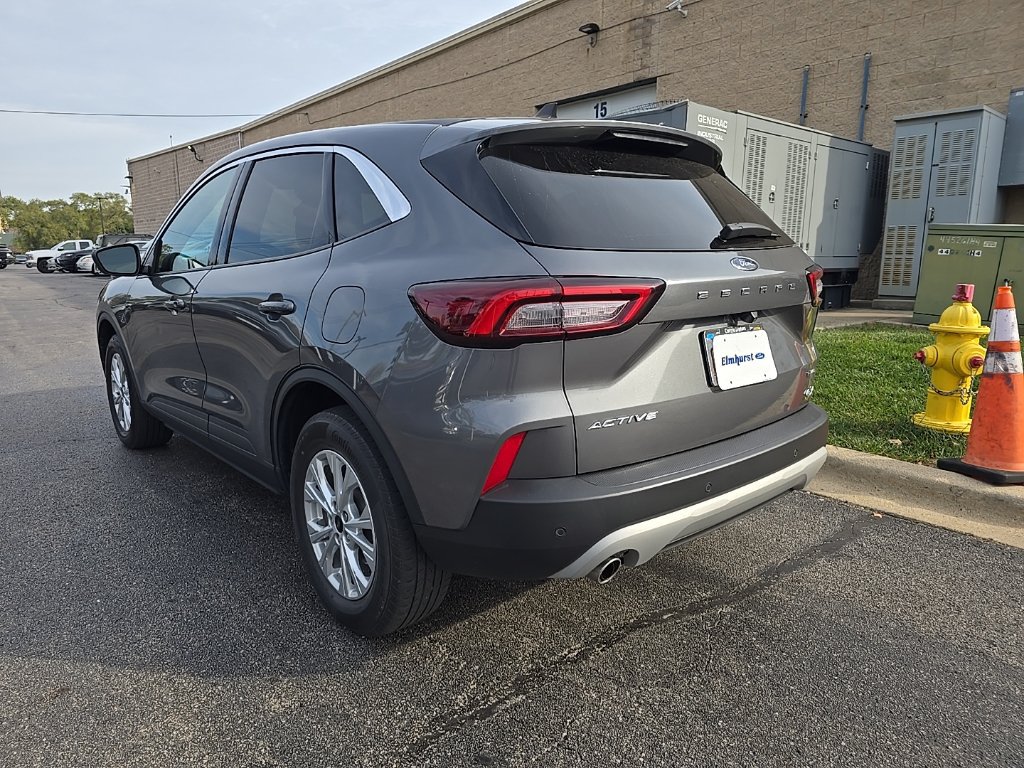 Used 2023 Ford Escape Active w/ Tech Pack #1 AWD/4WD image 6