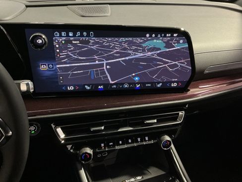 New 2026 Chevrolet Traverse Z71 w/ Enhanced Driving Package image 28