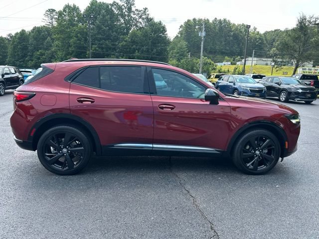 Used 2023 Buick Envision Essence w/ Sport Touring Package FWD image 3