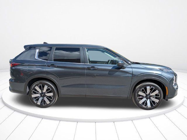 New 2026 Mitsubishi Outlander SE FWD image 4