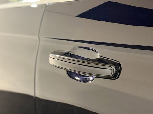 New 2026 Lincoln Navigator L Reserve AWD/4WD image 15