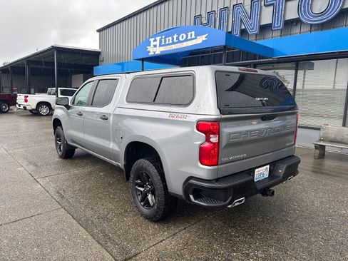 Used 2023 Chevrolet Silverado 1500 Custom Trail Boss AWD/4WD image 3