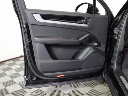 New 2026 Porsche Cayenne Coupe image 15