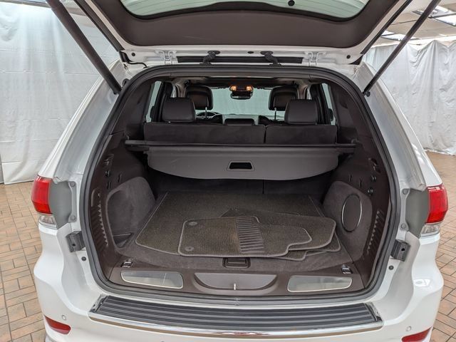 Used 2019 Jeep Grand Cherokee Summit AWD/4WD image 22