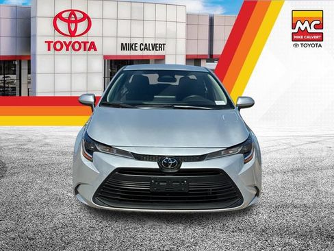 Certified 2025 Toyota Corolla LE FWD image 8