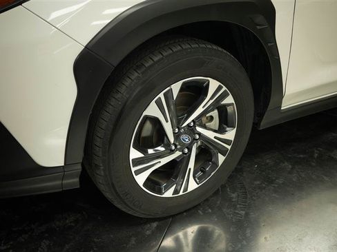 Used 2024 Subaru Crosstrek 2.0i Premium AWD/4WD image 4