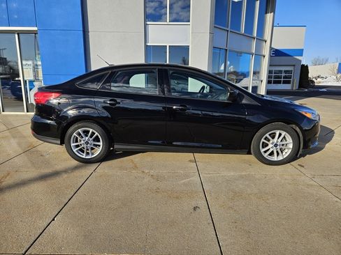 Used 2018 Ford Focus SE image 5