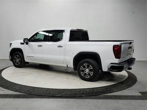 Used 2024 GMC Sierra 1500 SLT image 5