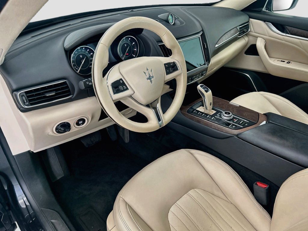 Used 2022 Maserati Levante GT AWD/4WD image 9