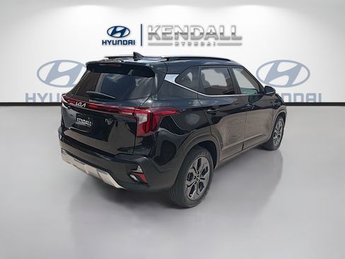 Used 2024 Kia Seltos S FWD image 6