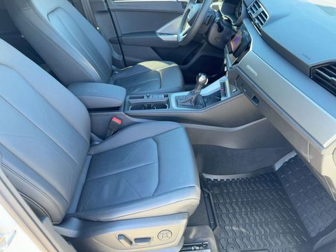 Certified 2025 Audi Q3 2.0T Premium w/ Convenience Package image 30