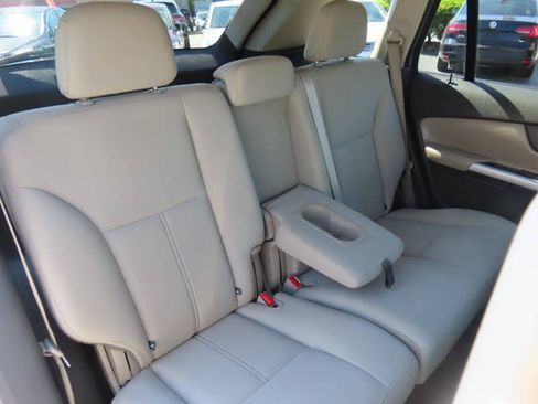Used 2014 Ford Edge SE FWD image 38