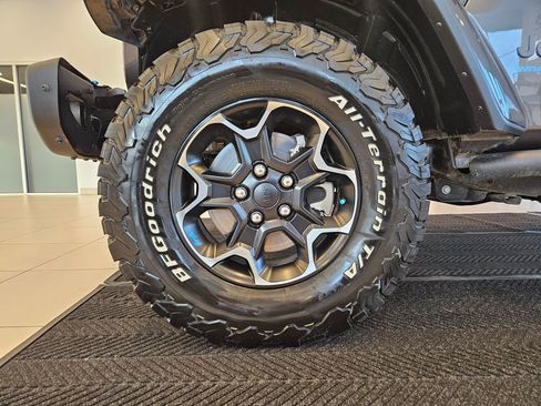 Used 2021 Jeep Wrangler Unlimited Rubicon 4xe w/ Steel Bumper Group image 11