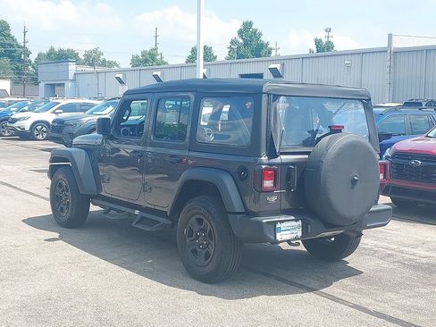Used 2025 Jeep Wrangler Unlimited Sport AWD/4WD image 5