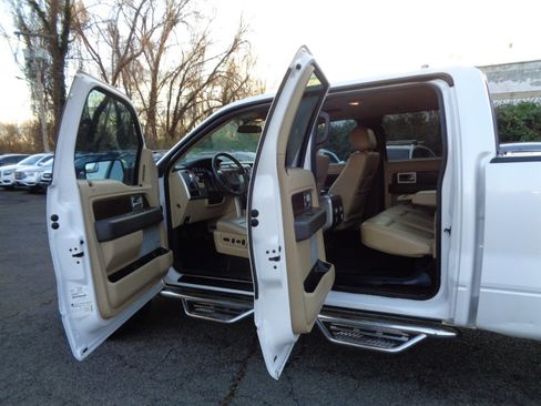 Used 2014 Ford F150 Lariat w/ Equipment Group 502A Luxury image 15