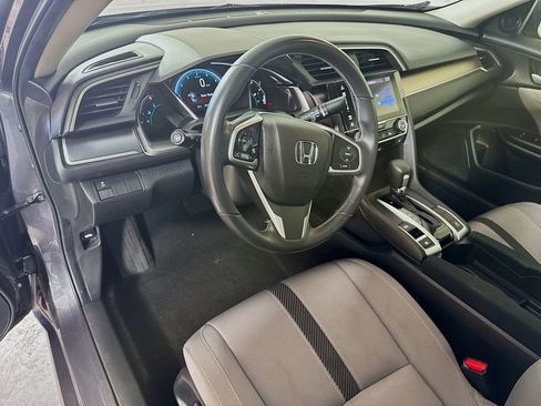 Used 2018 Honda Civic EX-T image 9