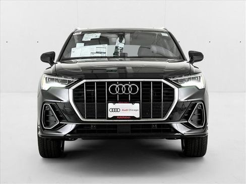 New 2025 Audi Q3 2.0T Premium image 2