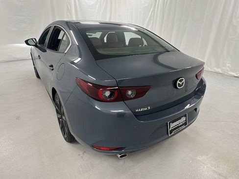 Used 2022 MAZDA MAZDA3 s image 5