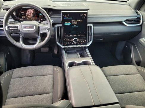 Used 2025 GMC Acadia Elevation image 17