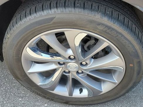 Used 2020 Buick Encore GX Essence w/ Experience Buick Package image 32