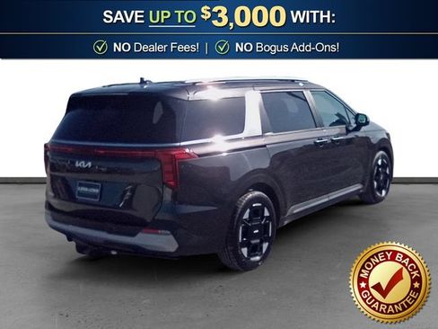 Used 2025 Kia Carnival EX FWD image 7