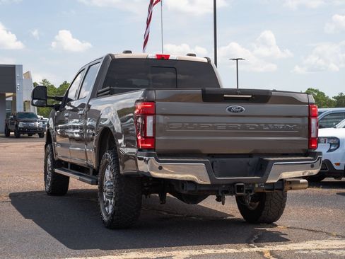 Used 2022 Ford F250 Lariat w/ Lariat Ultimate Package AWD/4WD image 4