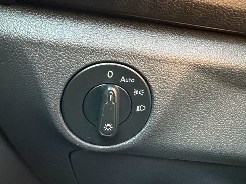 Used 2019 Volkswagen Jetta S FWD image 26