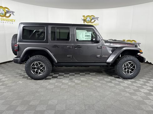 New 2026 Jeep Wrangler Unlimited Rubicon w/ Technology Group image 11