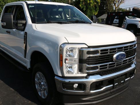 Used 2023 Ford F250 XLT AWD/4WD image 38