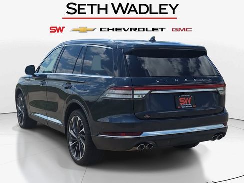 Used 2022 Lincoln Aviator Reserve w/ Equipment Group 201A AWD/4WD image 5
