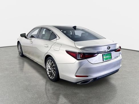 Used 2022 Lexus ES 350 Ultra Luxury w/ Accessory Package 2 FWD image 5