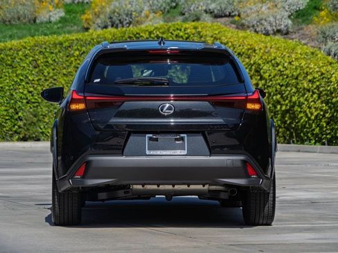 New 2026 Lexus UX 300h FWD image 10