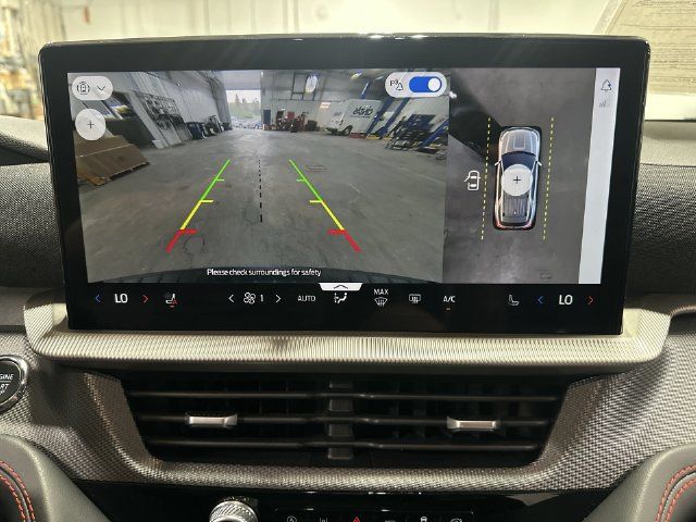 Certified 2025 Ford Explorer ST-Line AWD/4WD image 29