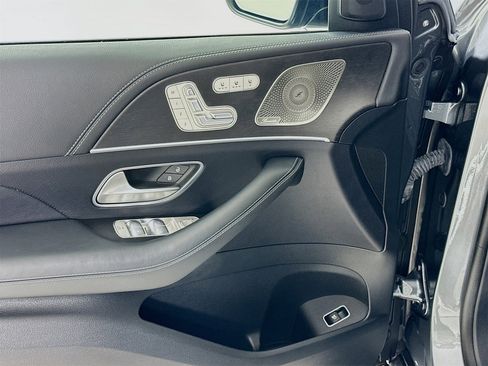 Certified 2023 Mercedes-Benz GLS 580 4MATIC image 19