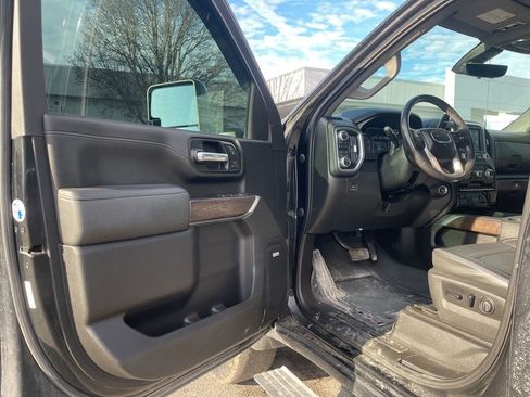 Used 2021 GMC Sierra 3500 Denali w/ Denali Black Diamond Edition image 22