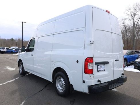 Used 2021 Nissan NV 2500 S image 3