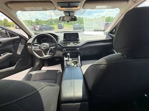 Used 2022 Nissan Altima 2.5 SV w/ SV Premium Package AWD/4WD image 22